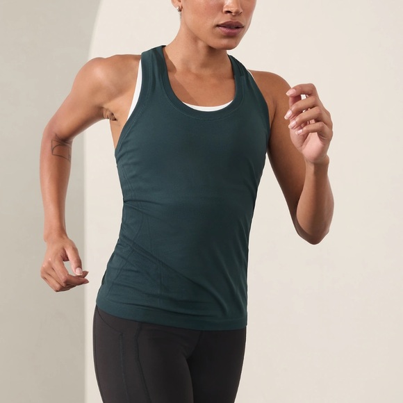 Athleta Tops - Athleta MOMENTUM SEAMLESS TANK
